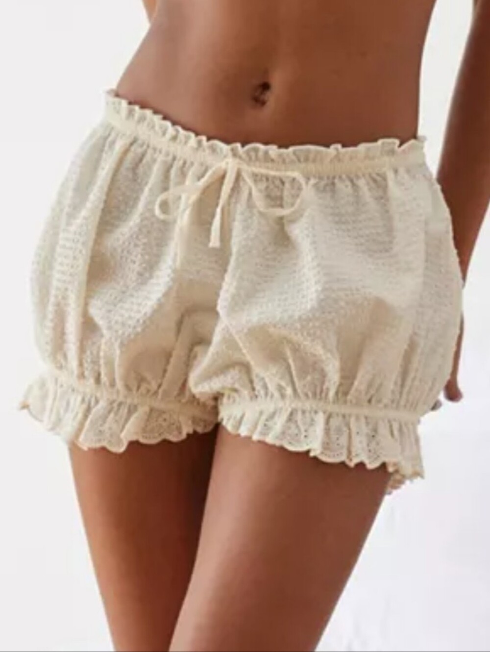NWOT Out From Under Urban Outfitters Bloomer Shorts Pin Up Picnic Small Cream